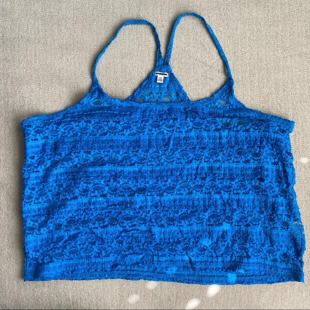 Lacey blue top